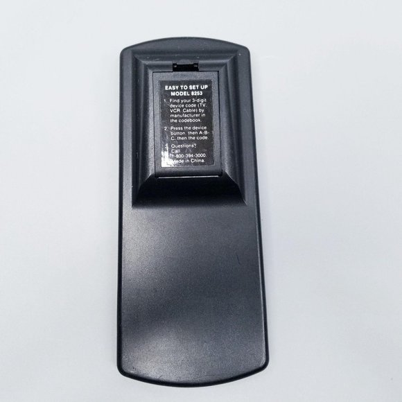1 control model 8253 Remote Control TV VCR CAB AUX - Picture 2 of 7